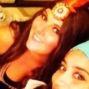 Meet your Posher, Hilly